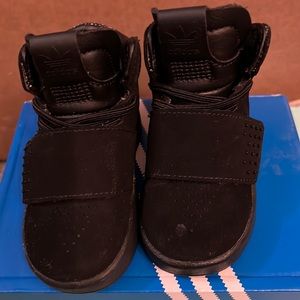 Adidas infant/toddler shoes